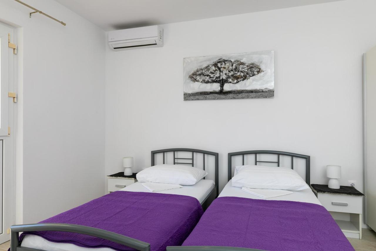 Apartments Karol & Mara 믈리니 외부 사진